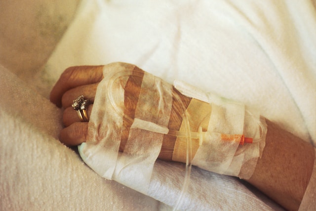 4 Mind-Body Practices To Boost Resilience During Cancer Treatment
