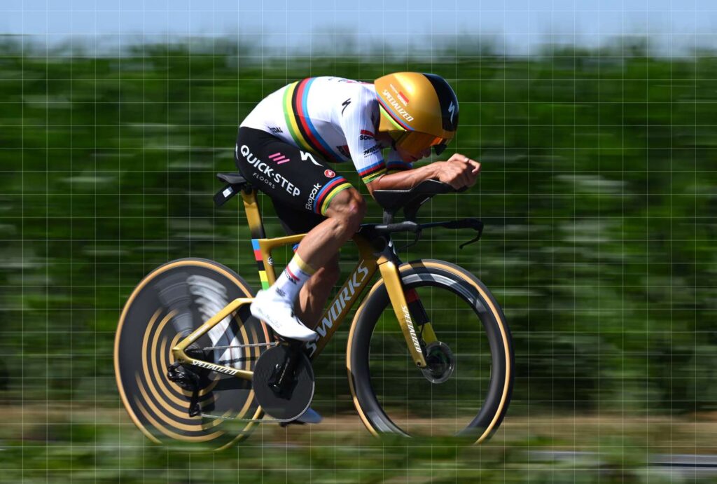 What Tour de France Cyclists Eat in a Day