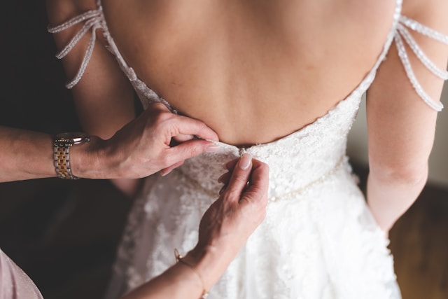 What Diet And Exercise Tips Help You Look Great In Any Gala Or Wedding Guest Dress?