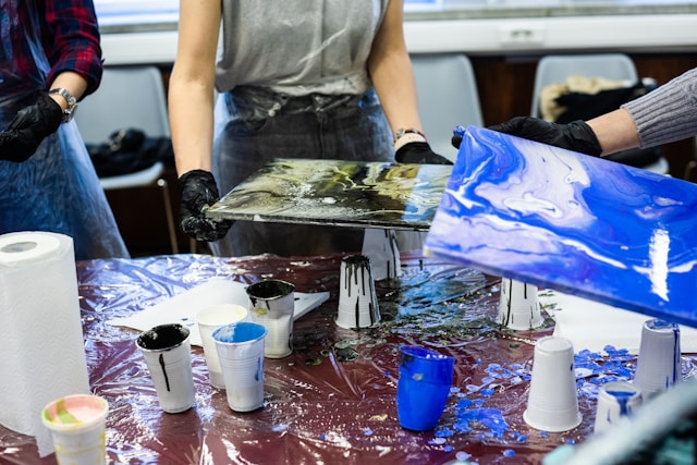 Using Colors And Symbols To Process Pain In Art Therapy