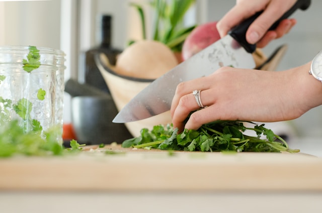 Cook With Confidence And Keep Safe By Avoiding These 7 Kitchen Hazards